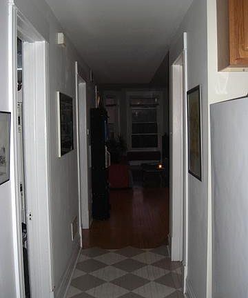 4th image of 2543 W Walton St APT 3