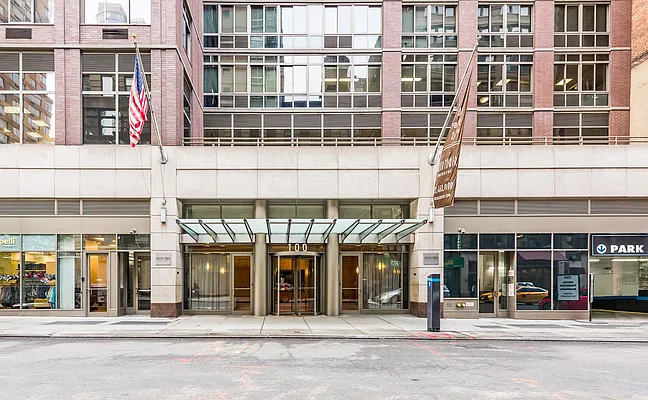 Rented by Chelsea Tower | media 8