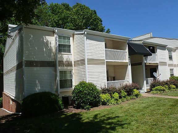 5th image of 101A Village Ln #101A