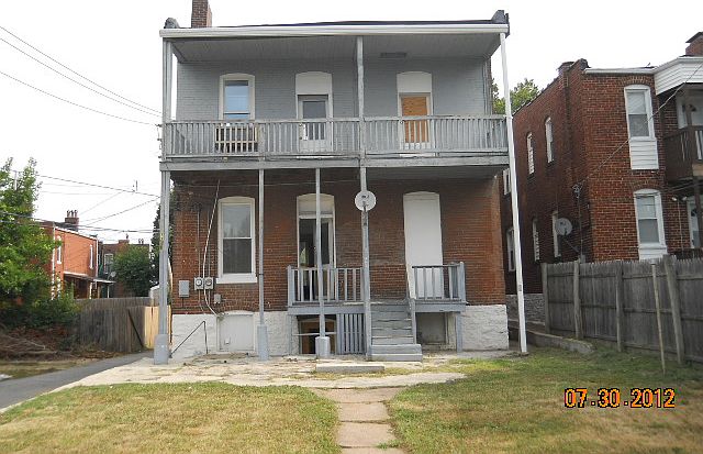 2nd image of 3238 Pulaski St