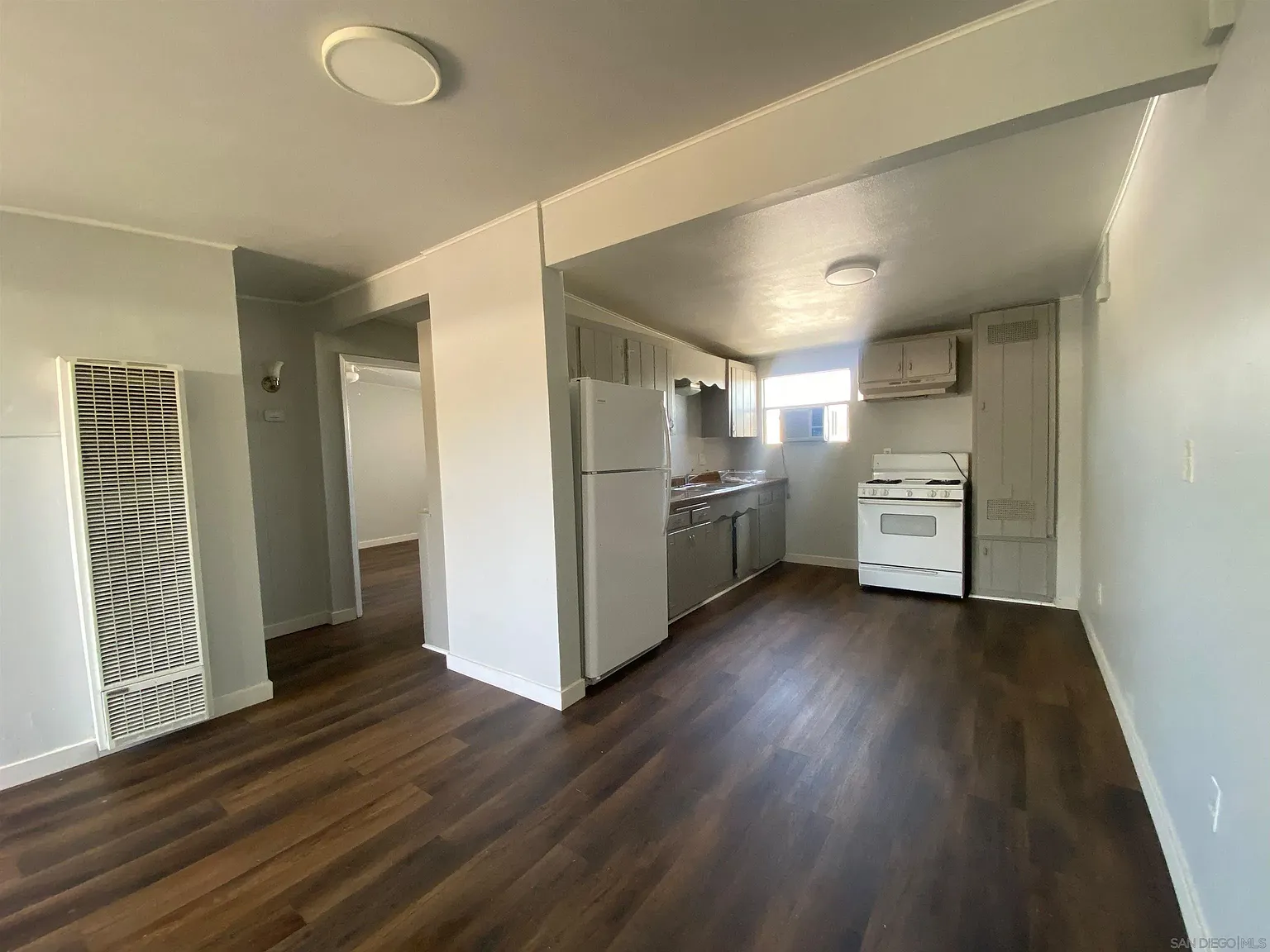 2 bed, 1.0 bath, 700 sqft, $1,850 — Photo 4