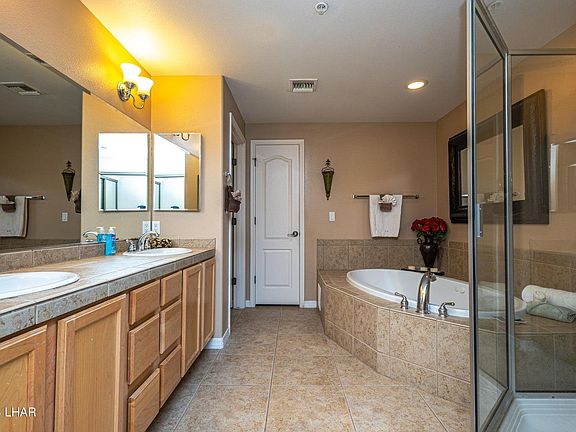 2nd image of 251 Moser Ave #101-1