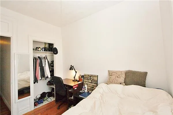 Rented by R New York | media 25