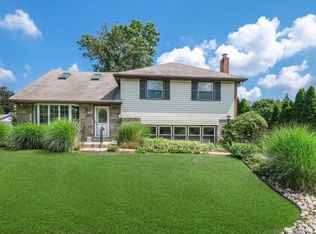 1563 Raymond Cir, Swarthmore, PA 19081