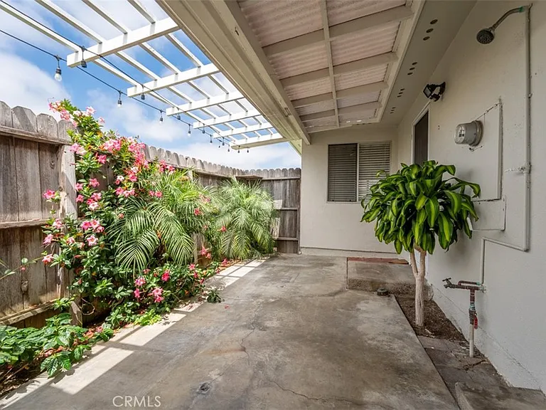 8115 Woolburn Dr — Photo 18