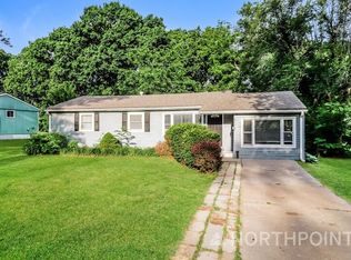 6106 N Charlotte St, Kansas City, MO 64118