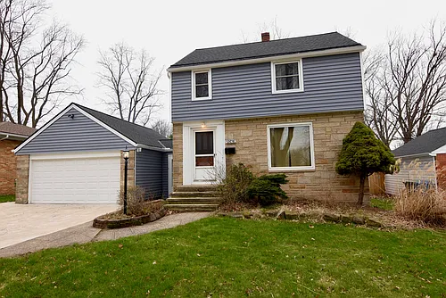 5826 Queens Hwy Photo 1