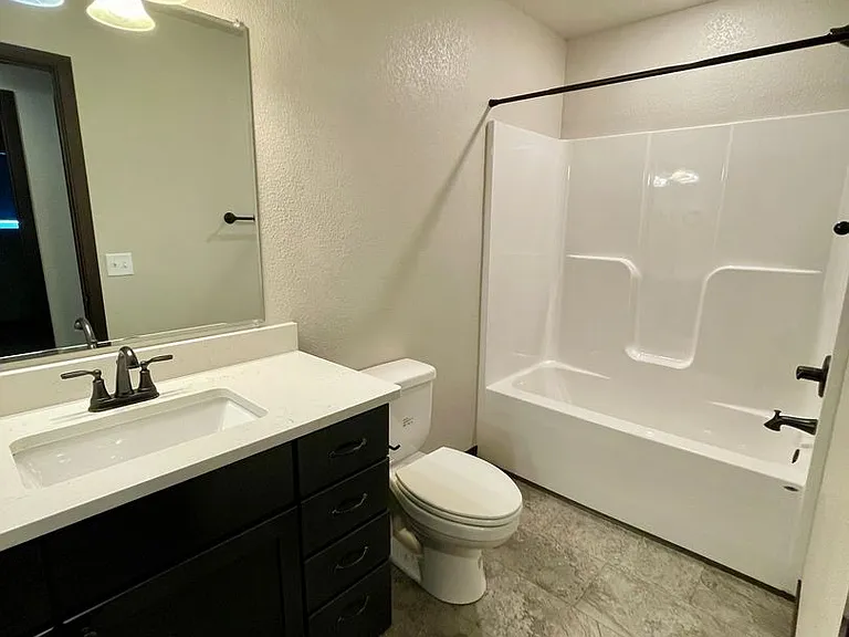 557 Mace Dr — Photo 24