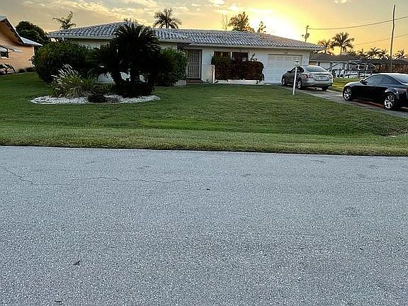 2nd image of 5222 Sarasota Ct