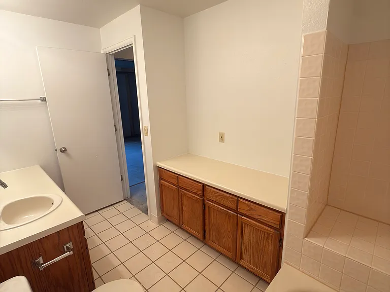 20917 E 44th Ave — Photo 33