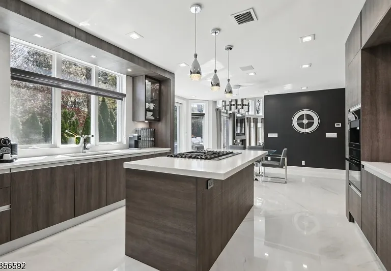 63 Roberts Rd — Photo 13