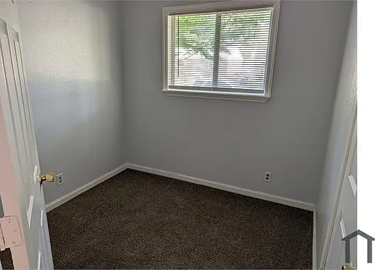 3 bed, 999 sqft, $1,250 — Photo 4