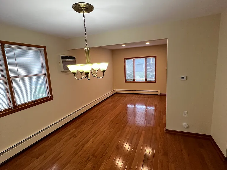 313 Frederick Ave — Photo 3