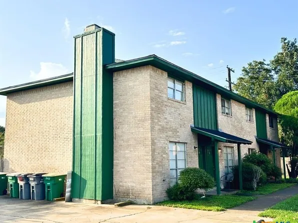 121 Regency Ave, Victoria, TX 77904