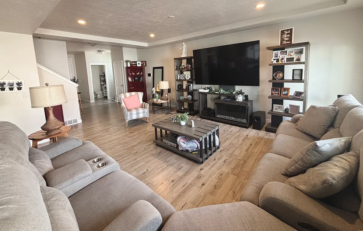 Building Photo - 14383 S Abbey Bend Ln