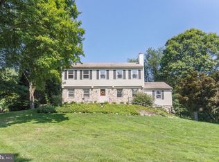 400 Ivy Ln, Glen Mills, PA 19342