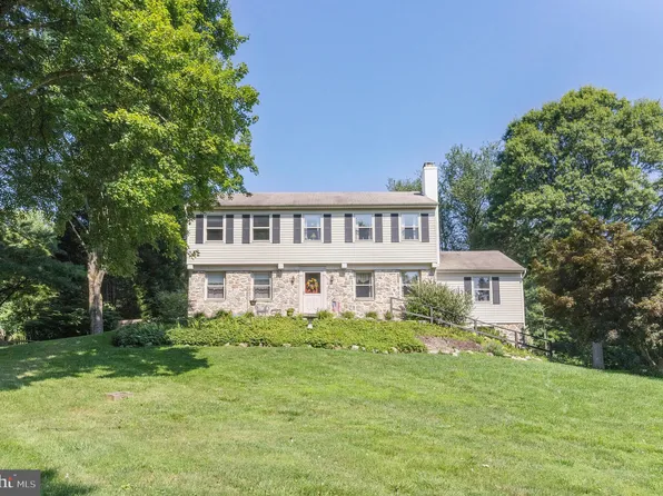 400 Ivy Ln, Glen Mills, PA 19342