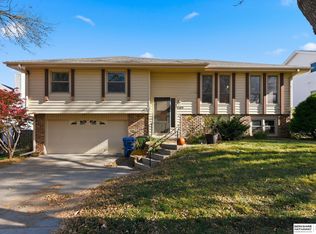 1509 Beechwood Ave, Papillion, NE 68133