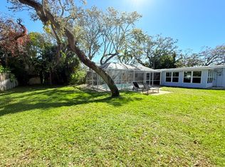 537 Dahlia Ln, Vero Beach, FL 32963