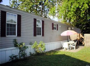 1010 Cedar St, Highland, IL 62249