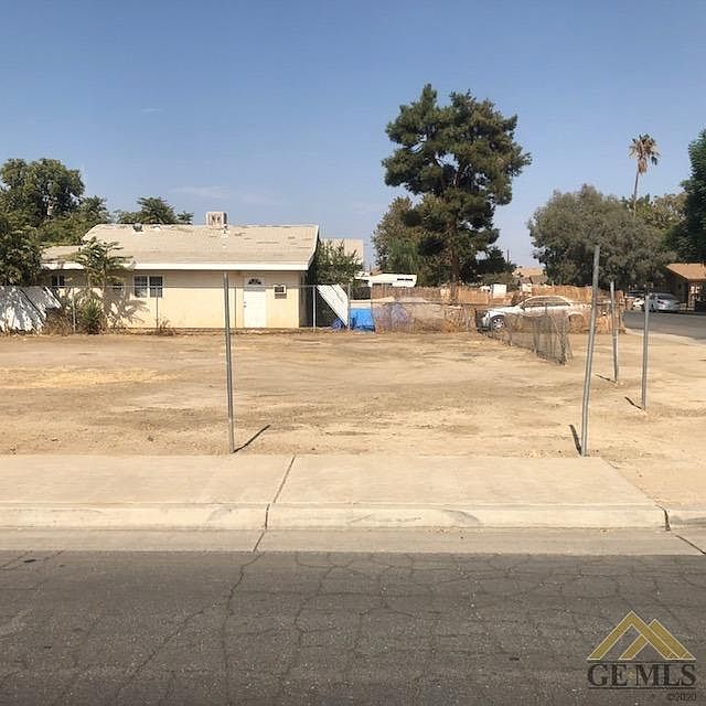 2nd image of 3601 L St