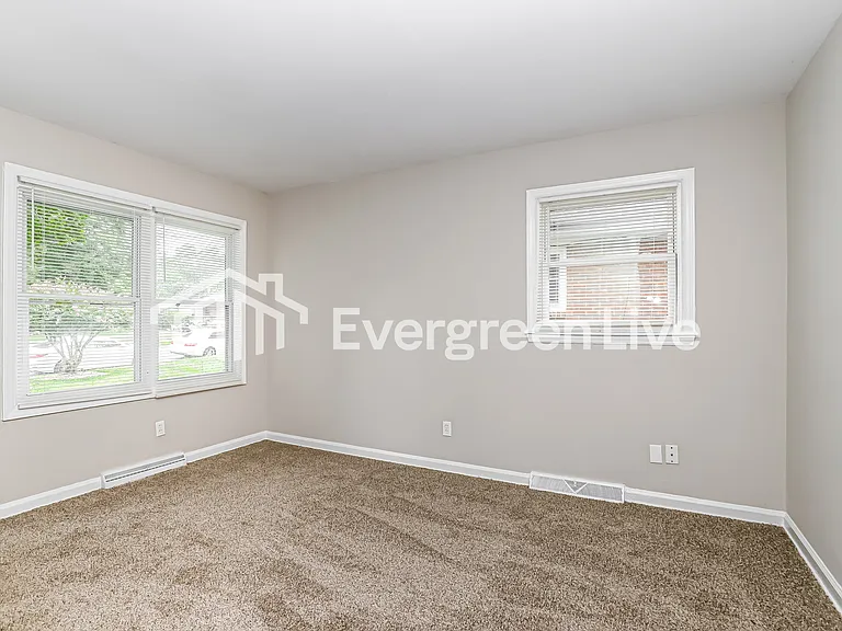 2107 Rosetta Rd — Photo 3