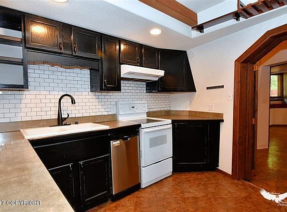 2nd image of 2265 Arlene Dr