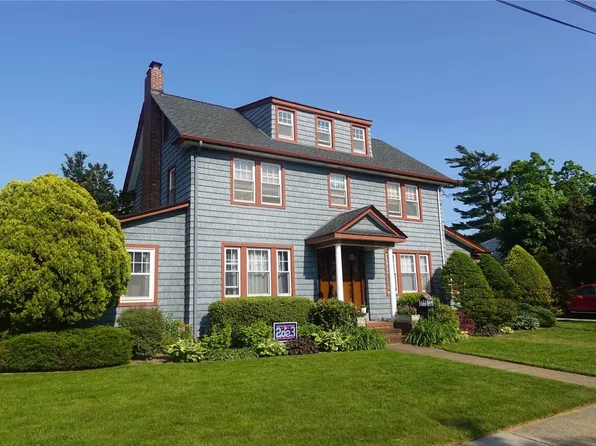 46 Shellbank Place, Rockville Centre, NY 11570
