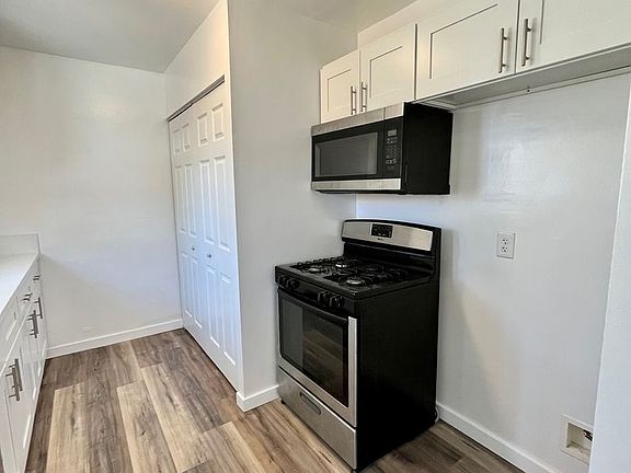 5th image of 4108 Redondo Beach Blvd APT A