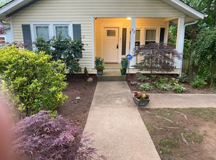 33 Oak Hill Dr, Asheville, NC 28806