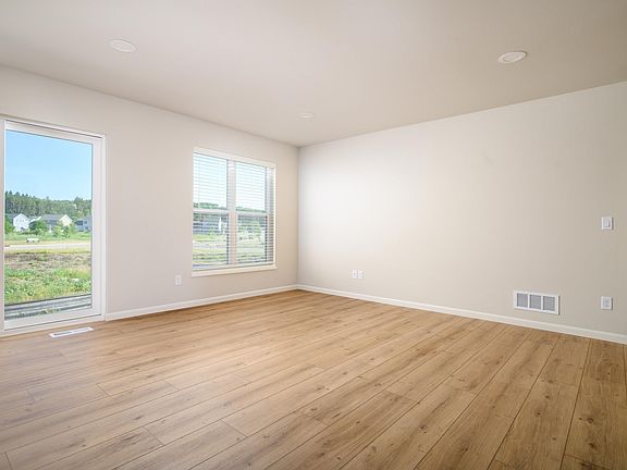 3rd image of 40 Spittlebug Cir