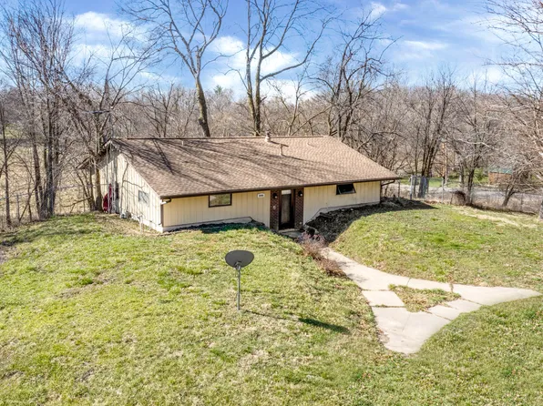 4444 E 14th Rd, Earlville, IL 60518