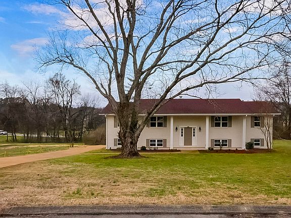 4th image of 9512 Heathwood Dr