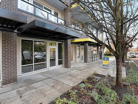 4th image of 743 N 35th St #477