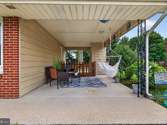 4th image of 18 Skyport Rd