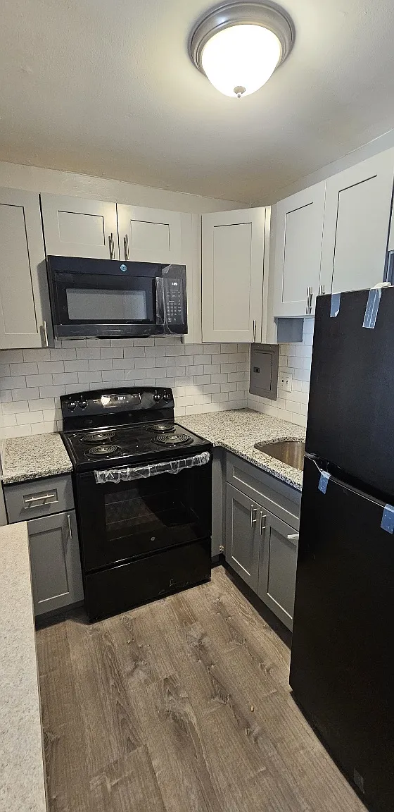 1 bed, 750 sqft, $1,295 — Photo 1