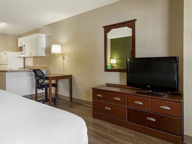 Studio Suite - 1 King Bed