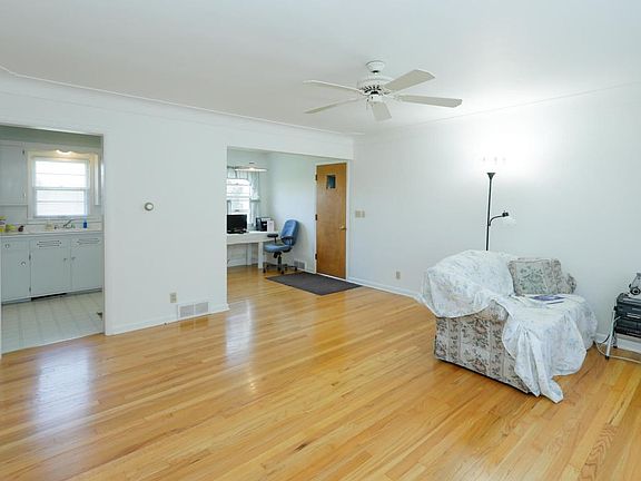 330 Amos Ave-105