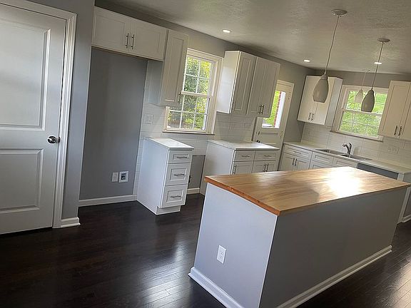 2nd image of 139 Woodland Dr
