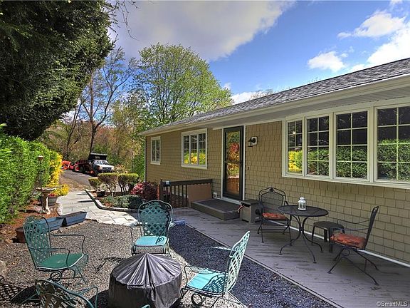 3rd image of 38 Sharon Dr