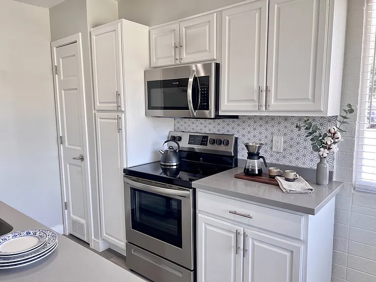 2601 E Turney Ave #1 — Photo 6