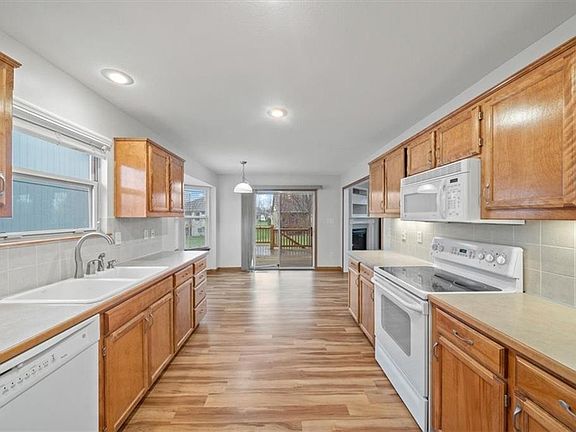 5th image of 5379 Downey Ct