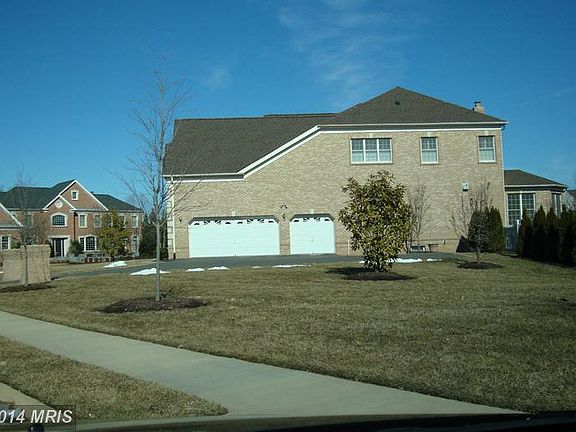 2nd image of 20230 Laurel Creek Way