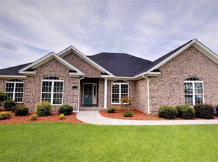 709 Dix Ln, Florence, SC 29505