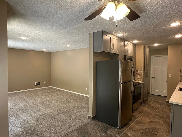 2700-2728 SW Beaverton Hillsdale Hwy — Photo 6