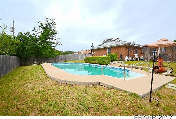 4th image of 204 Spur Dr