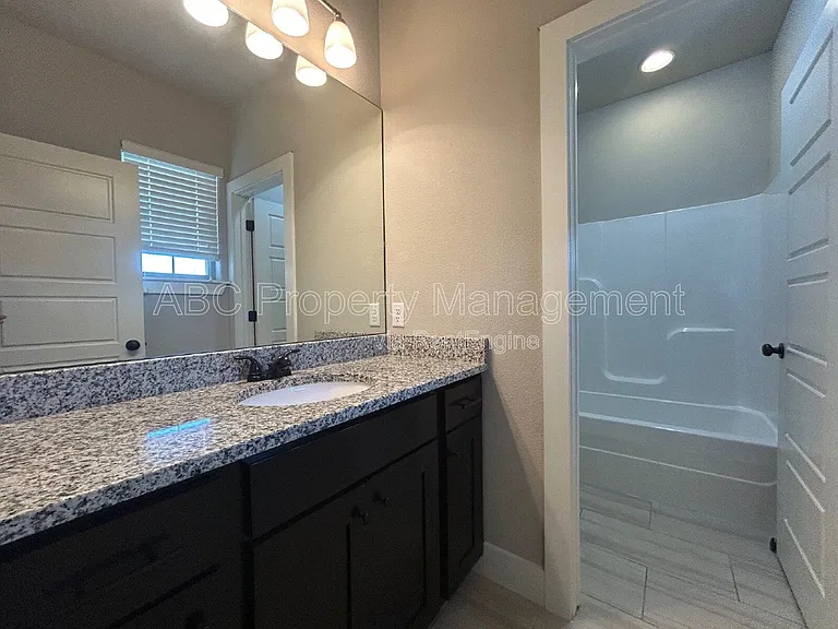 3101 Warberry Ave — Photo 16