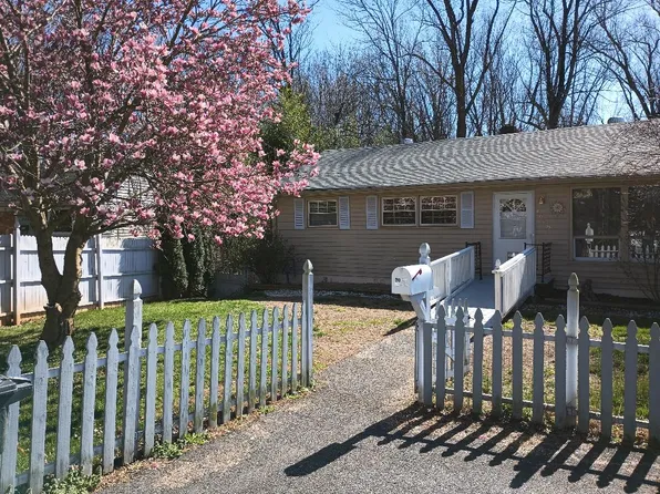 4668 Fairmont Ave, Lynchburg, VA 24502
