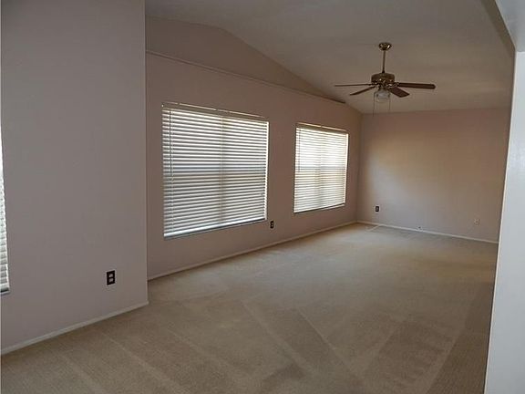 3rd image of 13440 Del Prado Dr S