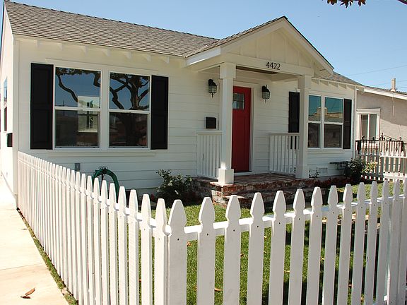 5th image of 4422 W 165th St